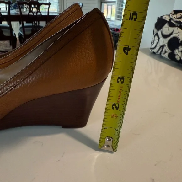 Tory Burch Tan Peep-Toe Heels - Picture 6 of 10